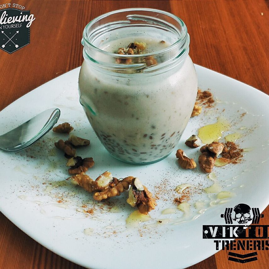 Proteinov chia puding