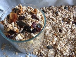 Chrumkav raajkov granola